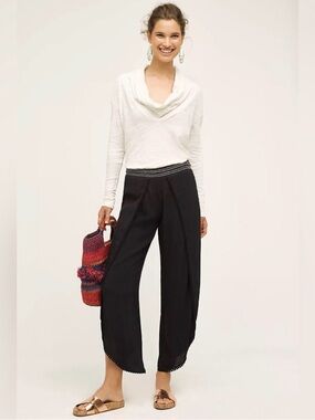 NWT Anthropologie Hei Hei  Numana Tulip Harem Pants in Black L